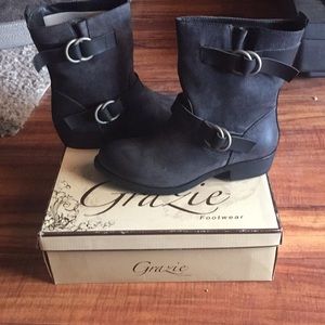 GRAZIE size 11 black leather New